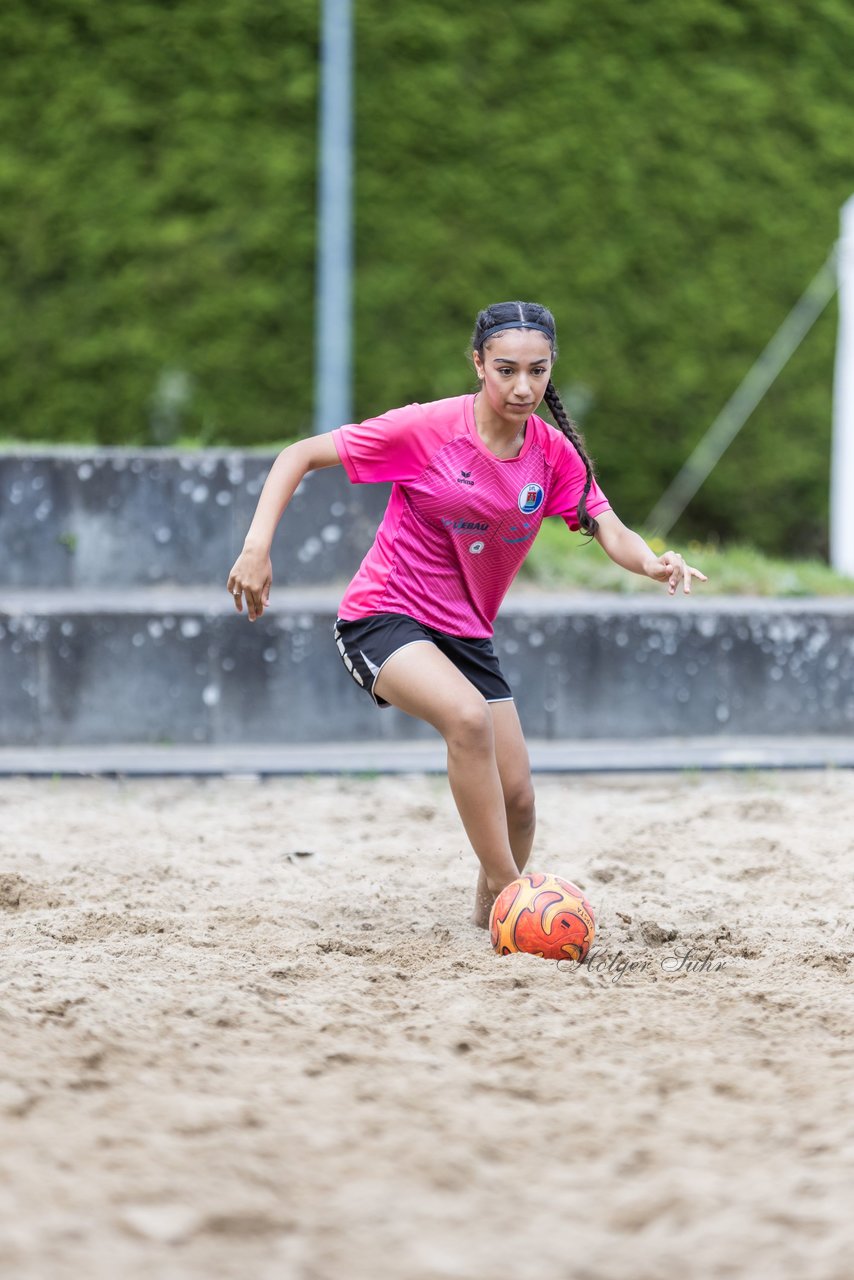 Bild 88 - wBJ/wCJ Beachsoccer Cup